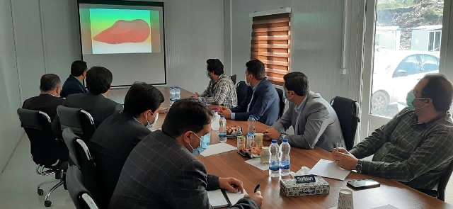  مشکلات بهسازی محل دفن زباله شهر لاهیجان با حضور دادستان و شهردار بررسی شد